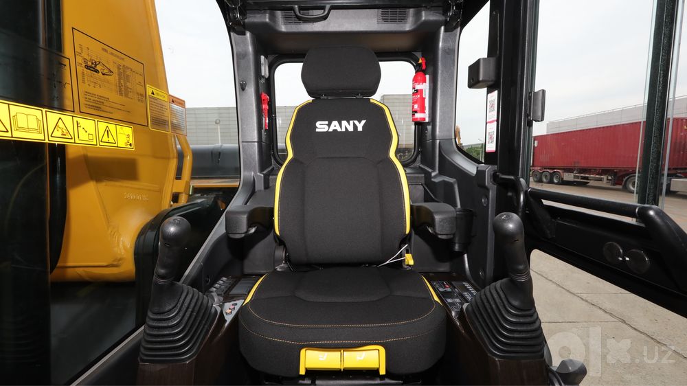Экскаватор SANY 1,4 кубовый SY235C