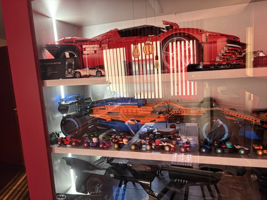 Продавам Lego Technic McLaren F1 42141