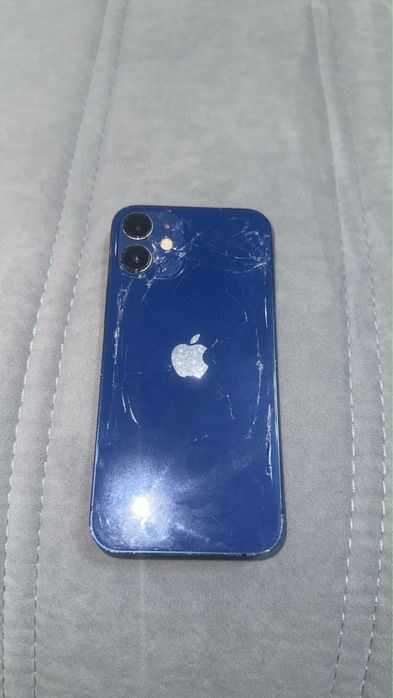 Продам iPhone 12 mini 64 гб