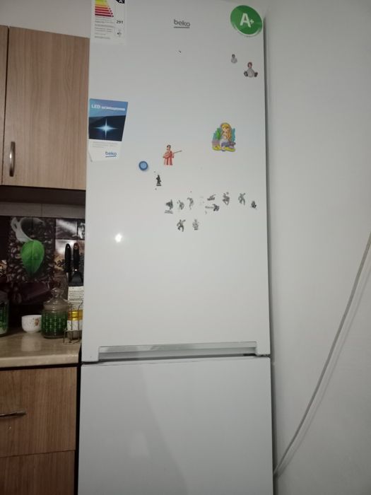 Продам холодильник срочноооо