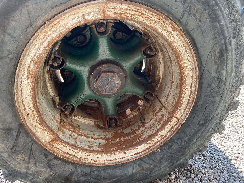 Axa 12 tone, 2.10 m latimea exterioara, cu frana