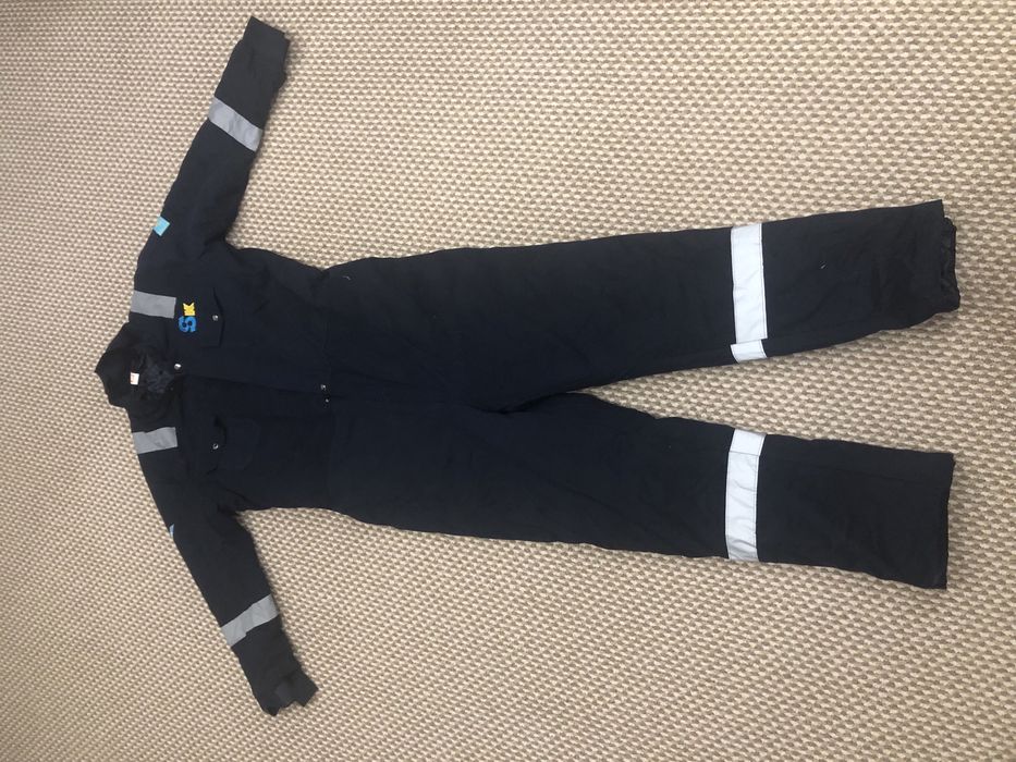 Зимний комбензон, цельный, в подарок подшлемник