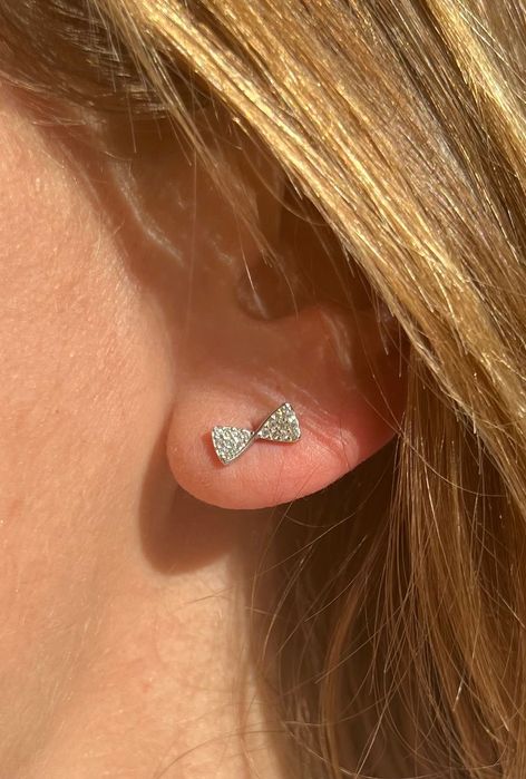 Сребърни обеци с бяла перла