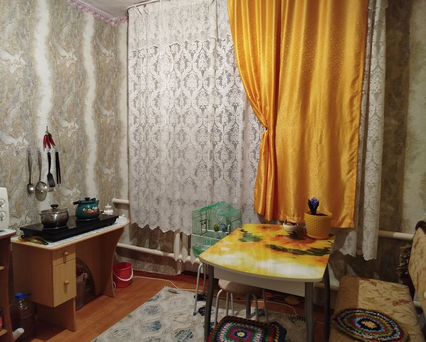 Продам срочно, квартиру в 2х квартирном доме