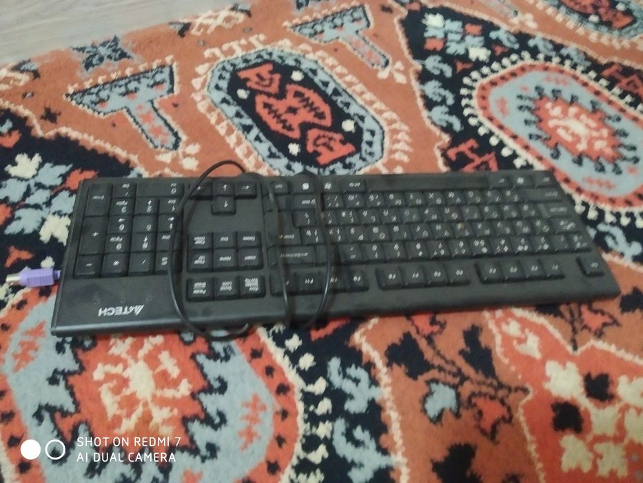 Kalaviatura holati yaxshi ishlaydi