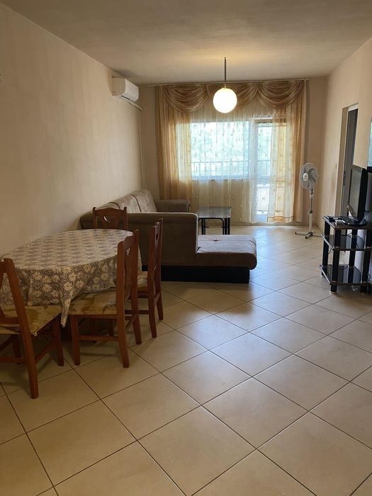 Дава се под наем Двустаен апартамент в Варна, Погреби - 70 кв.м за 423.81 € - Снимка #2