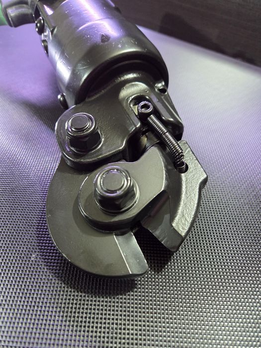 Акумулаторна ножица за арматура -  BENDOF  NB-12MV - РЕВИЗИРАНА