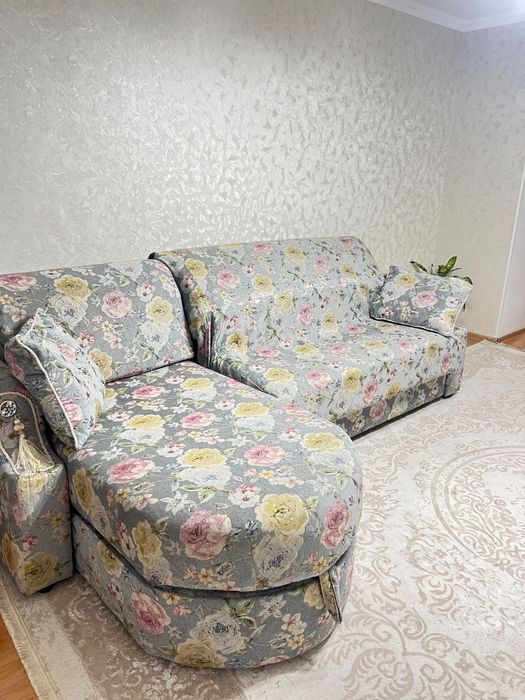 Диван для гостиной