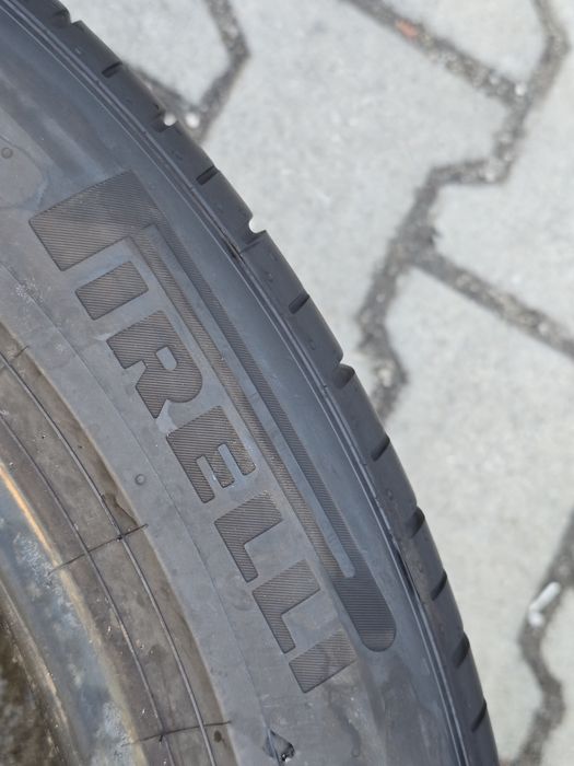 255 45 18 Pirelli