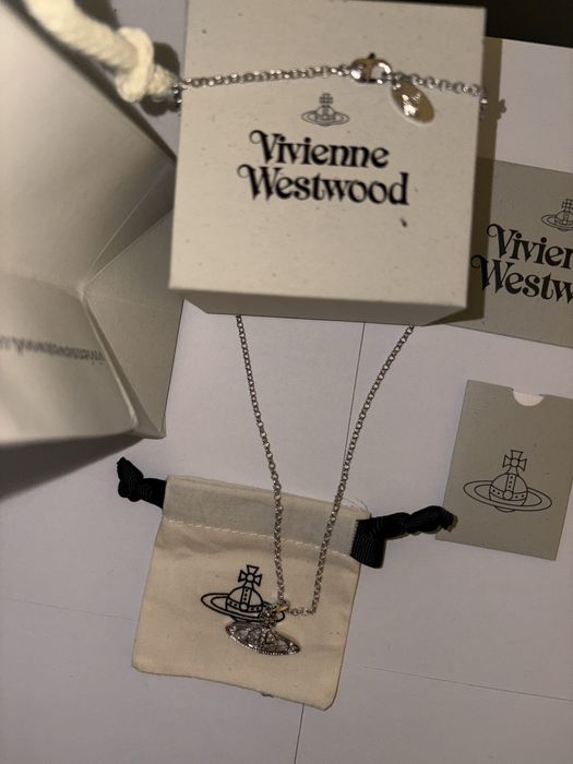 Colier Vivienne Westwood Mini Bas Relief Silver – Nou / Set Complet