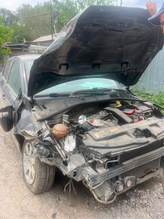 Автомобиль Peugeot
