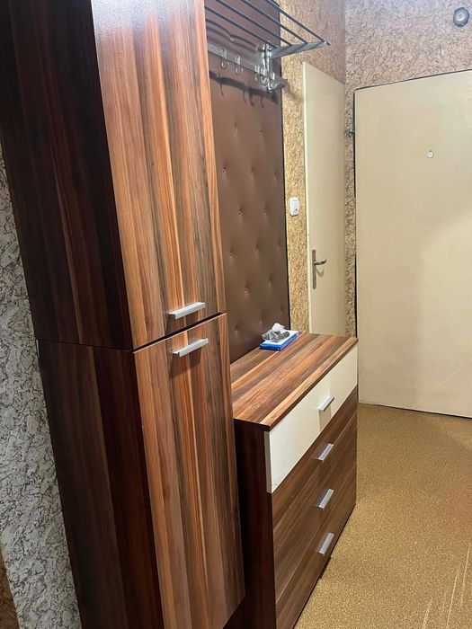 Дава се под наем Четиристаен апартамент в Перник, Изток - 91 кв.м за 428.91 € - Снимка #3