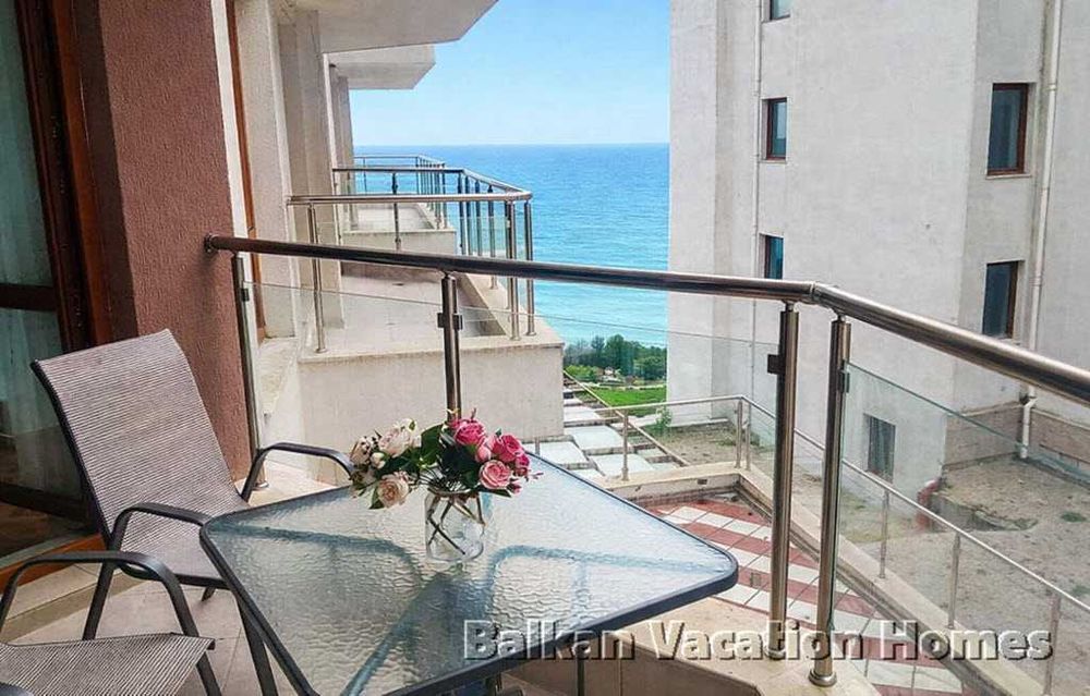 Апартамент на брега на морето в Бяла - на 50 м от морето!
