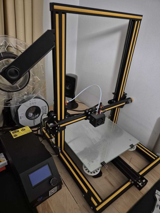 Imprimanta 3D Creality CR-10