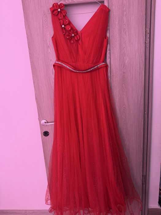 Rochie eleganta rosie