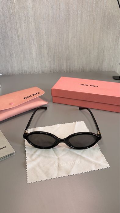Очила “Miu Miu Regard”