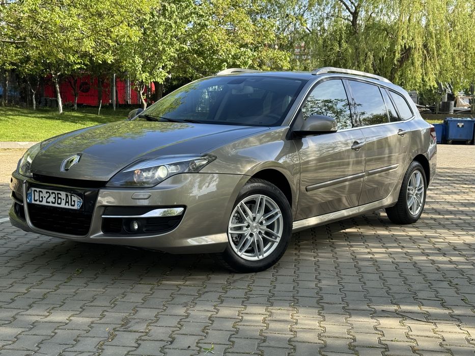 Renault Laguna 2.0 dci 150 cp 2012 INITIALE PARIS
