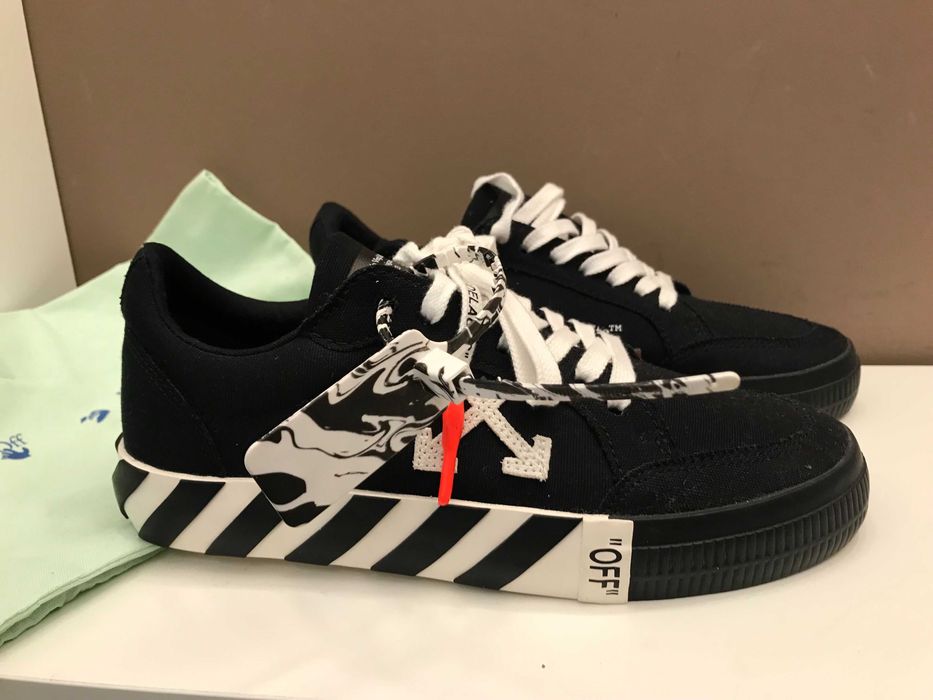 Off-White sneakers 40, originali, full box, retail 525 euro