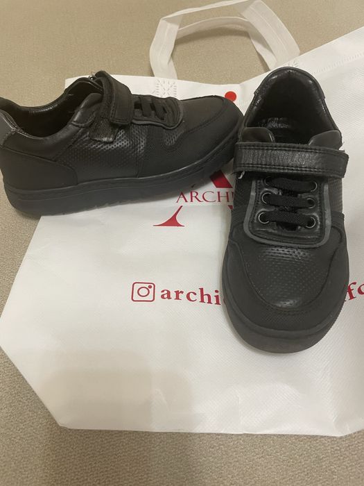 Продам детскую  обувь