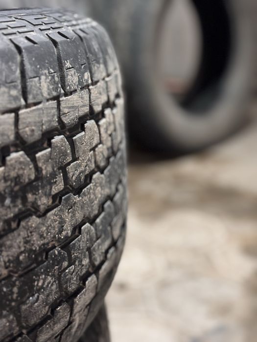 Продам Шины 285/60/18