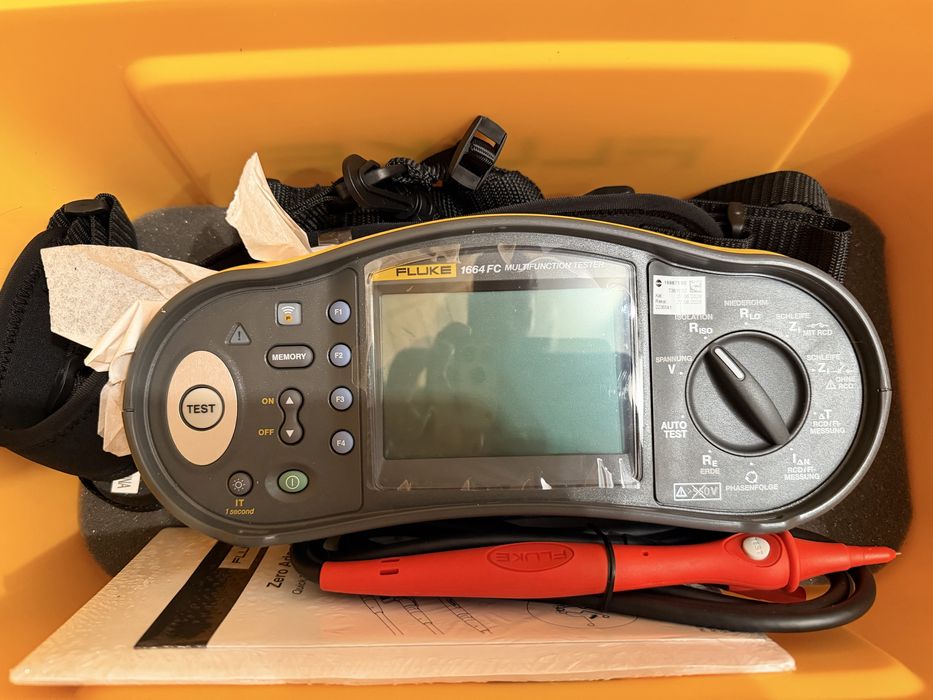 Fluke 1664FC , 87V