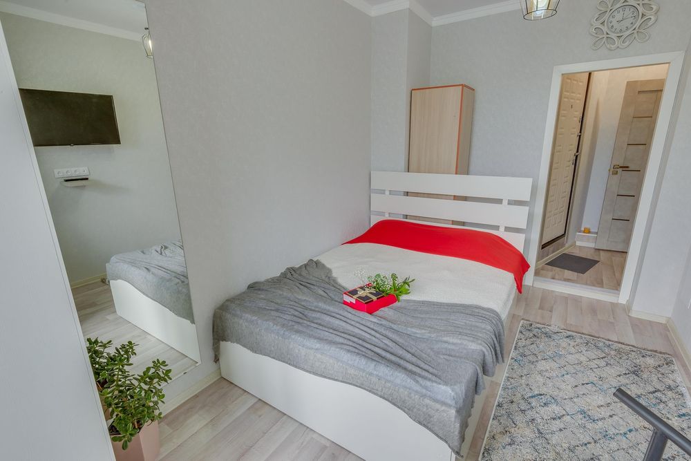 YourHouse Абая -Саина квартира студия посуточно