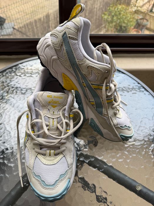 Маратонки Asics 42