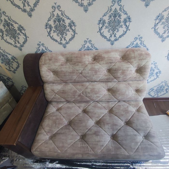 Химчистка мягкой мебели на дому, бистро и качественно