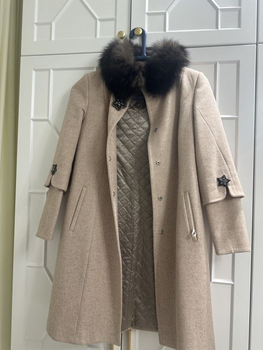 Продам срочно пальто