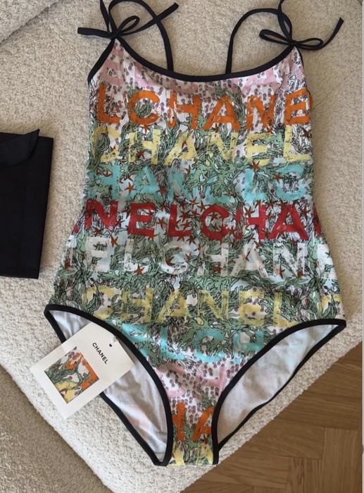 Страхотни бански chanel balenciaga gucci