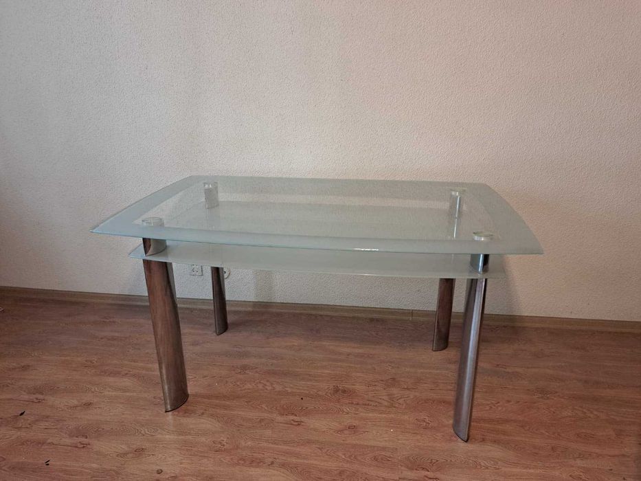 Masa din sticla cu picioare inox 140x90cm + 4 scaune