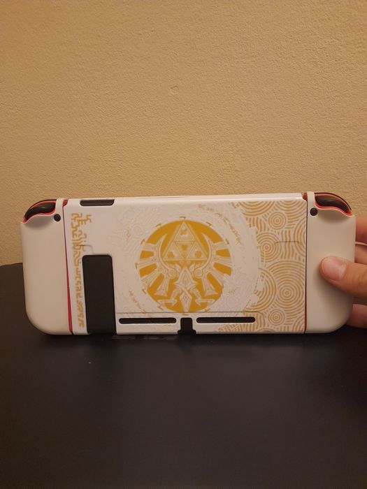 Nintendo swich cu husă Zelda:breath of the wild