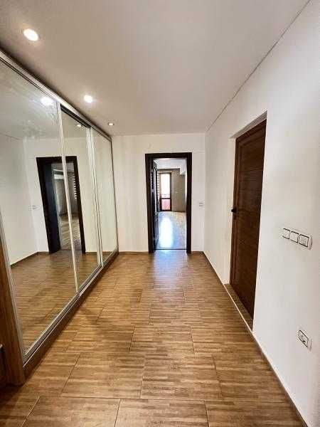 Луксозен, двустаен апартамент в Лазур!