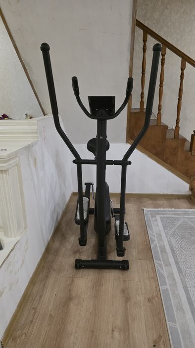 Продам тренажер эллипс Genau