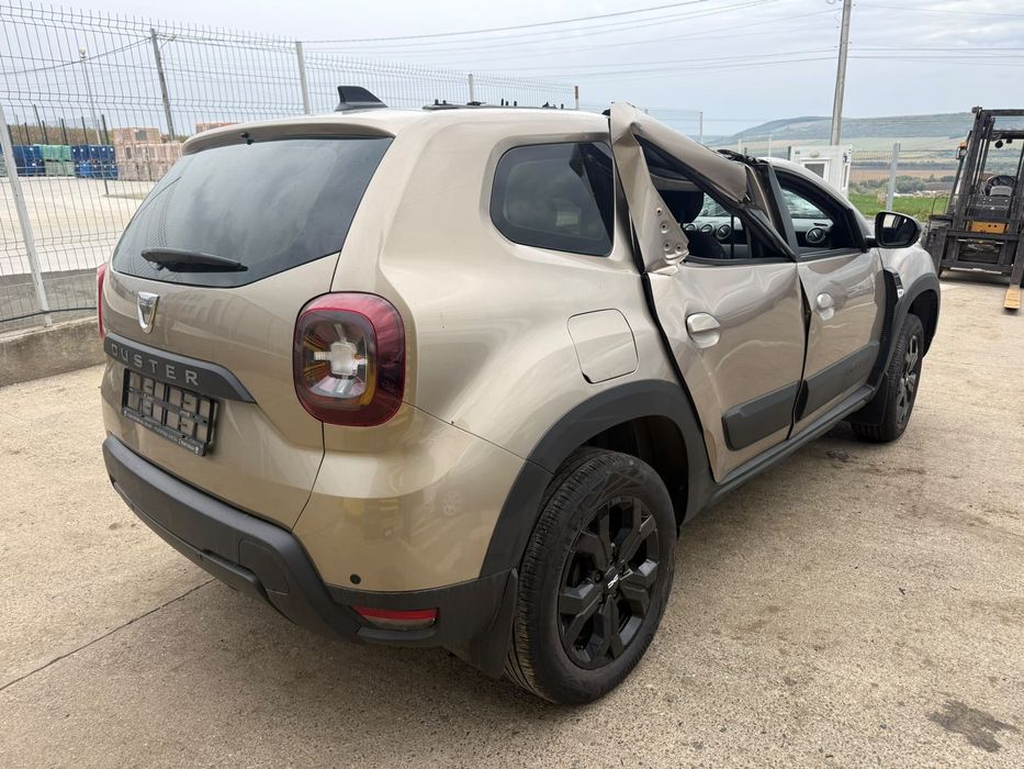 Dezmembrez Dacia duster 2 2018 maro 1.6 sce H4M D7 4x4 volan stanga