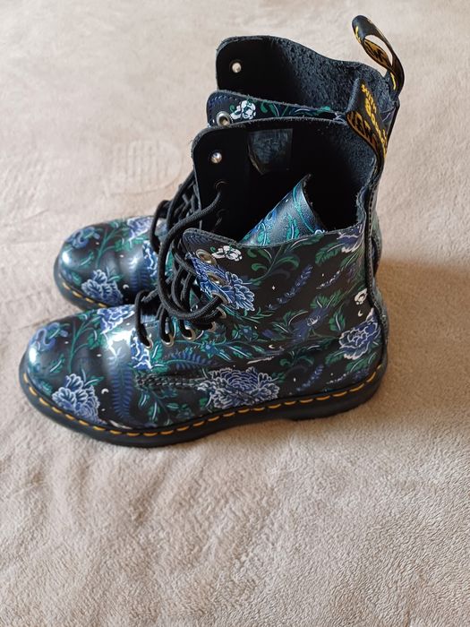 Ghete Dr Martens Air wair Pascal Mystic mărime 41