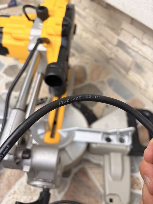 Fierăstrău circular Dewalt 2026