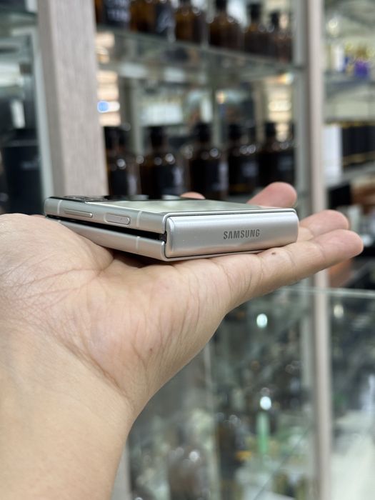 samsung Z Flip 3 8/256Gb