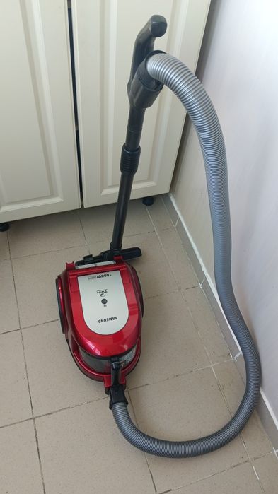 Пылесос Samsung 1800w