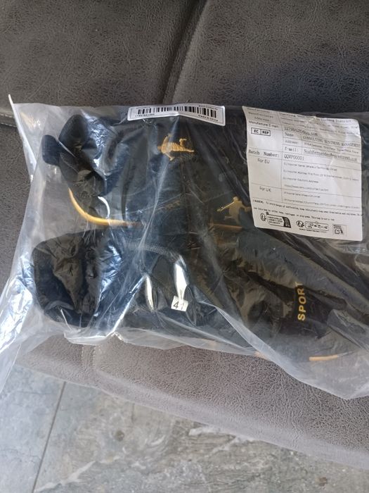 Кроссовки летние