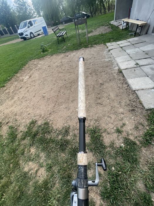 Vand lanseta caperlan cu mulineta caperlan inclus si fir