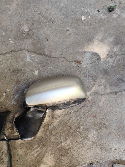 Огледала за toyota auris от 2006 година до 2009