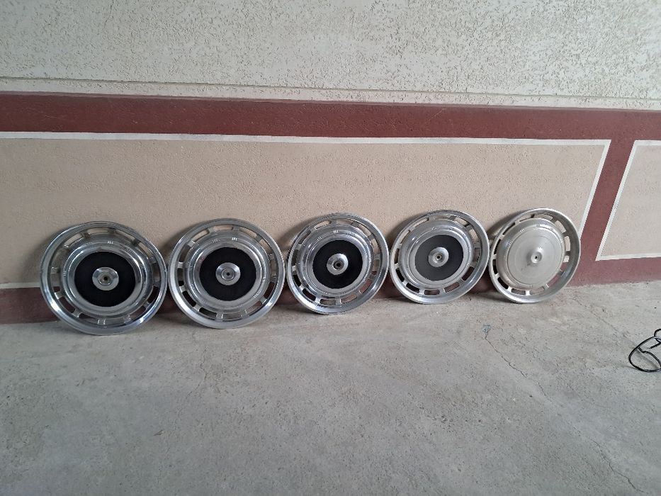 колпаки никелированные для автомобиля ГАЗ 2410, 2401, 31029, 3110