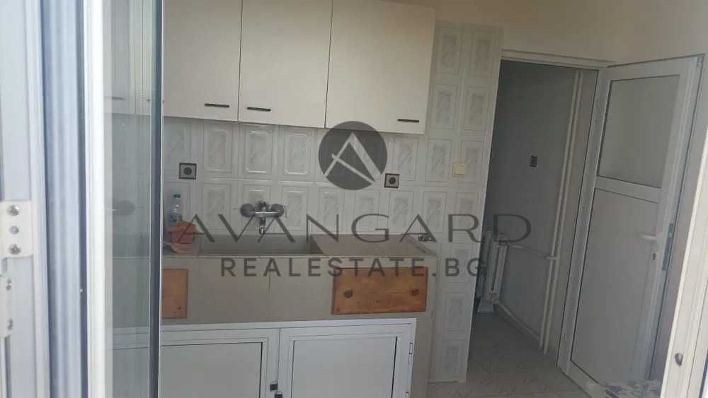 Продава се Тристаен апартамент в Пловдив, Тракия - 107 кв.м за 1573 €/кв.м - Снимка #5