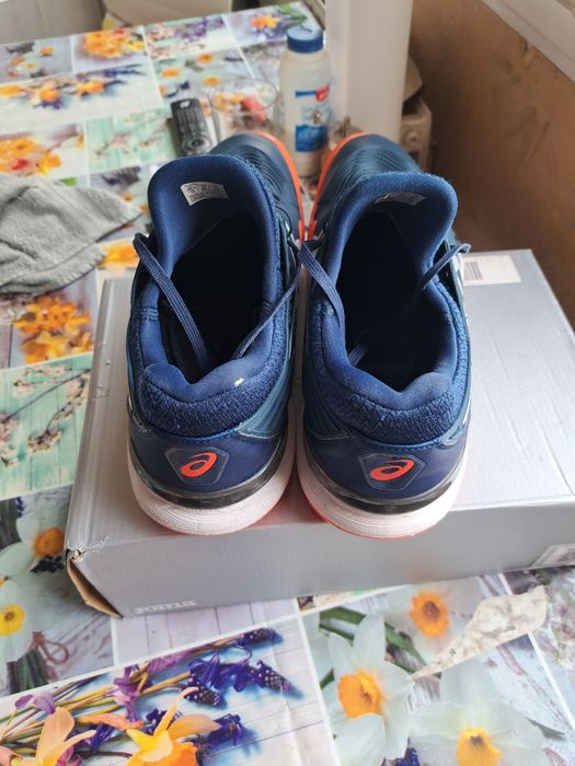 Маратонки Asics номер44