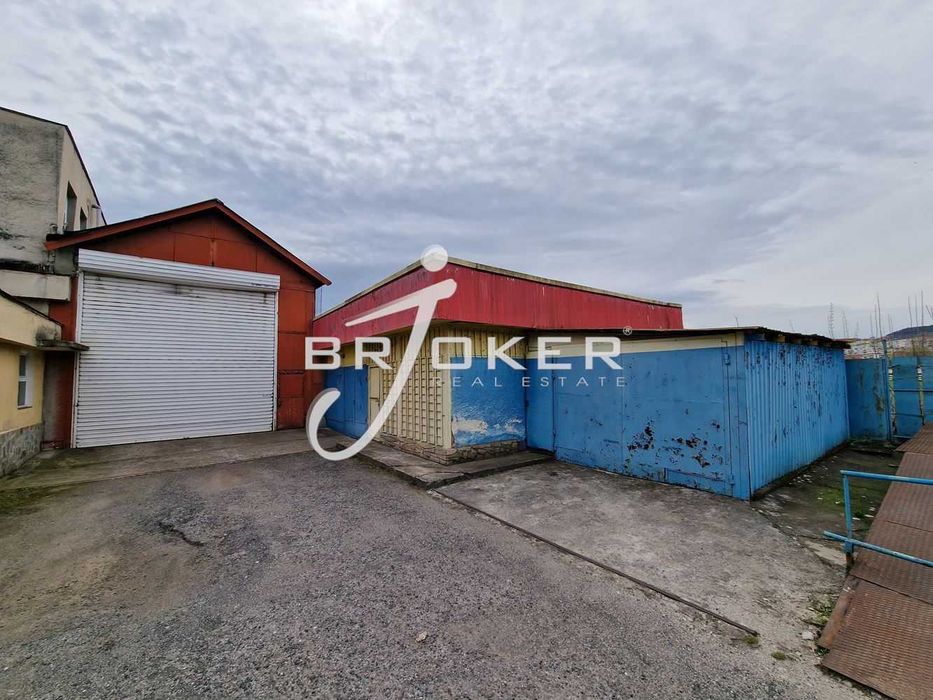 Продава се Промишлена сграда в Кърджали, Център - 1092 кв.м за 1000 €/кв.м - Снимка #14