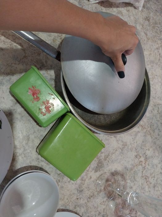 Посуда для кухни срочно!