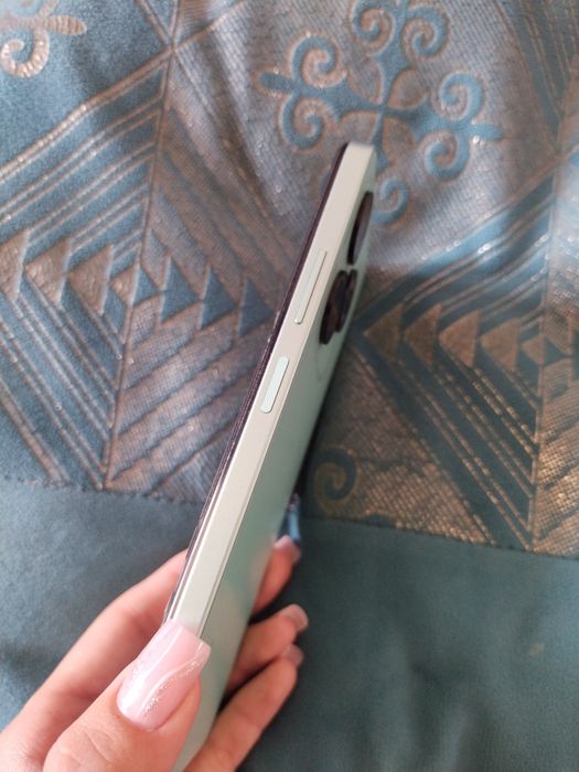 Срочно продам телефон Infinix smart8