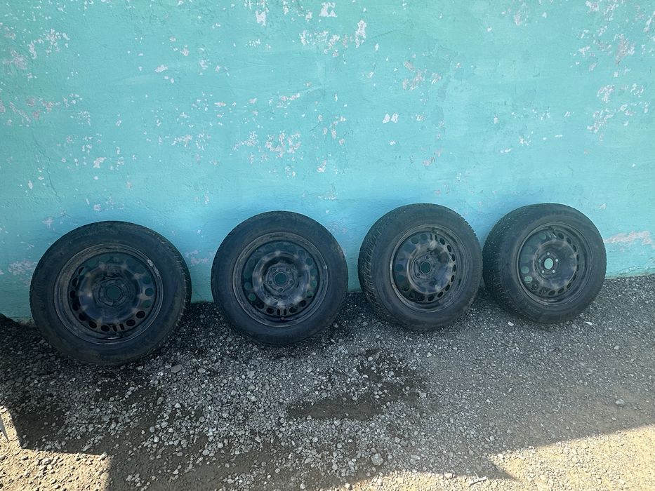 Продам зимние шины Р16