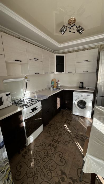 Сдам 2х комн. 220000 в центре города.